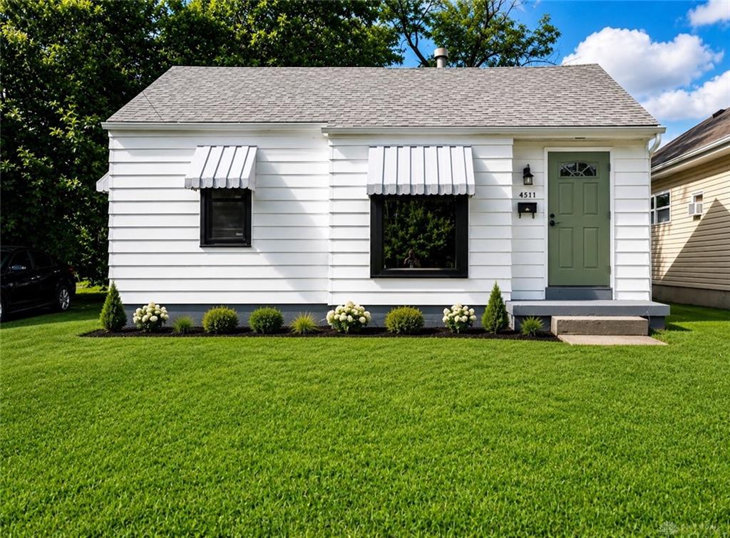 4537 Laurel