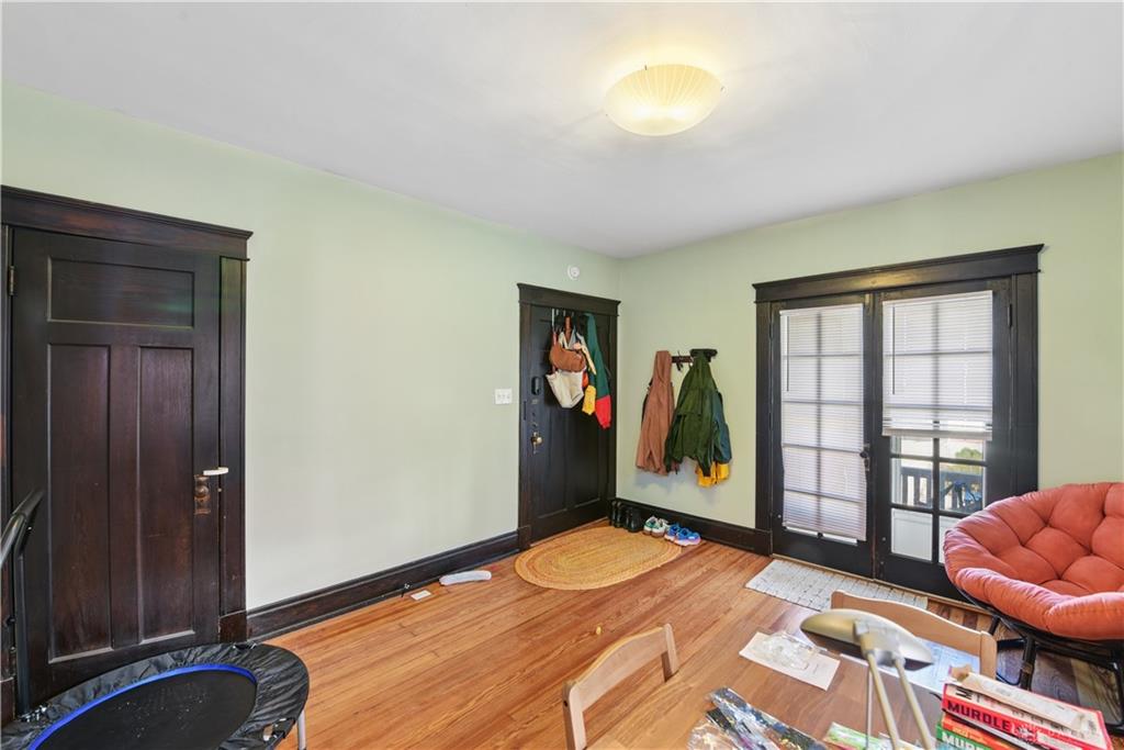 3636 Besuden Property Photo 9