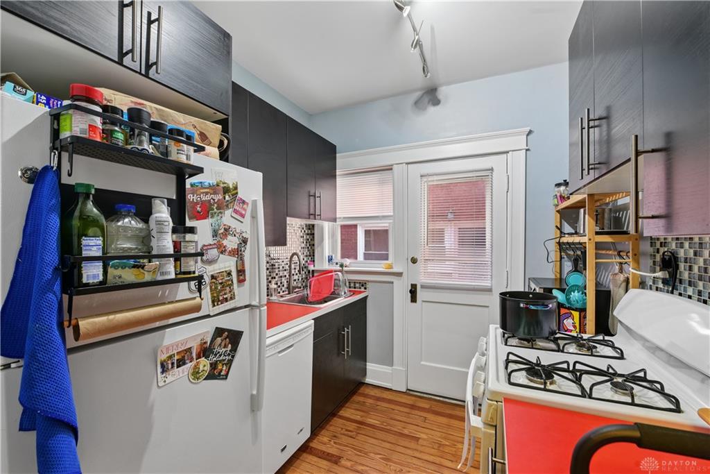 3636 Besuden Property Photo 16