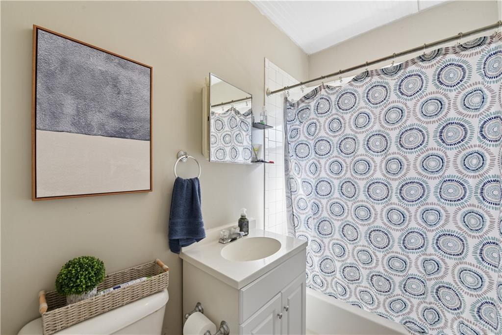 3636 Besuden Property Photo 40