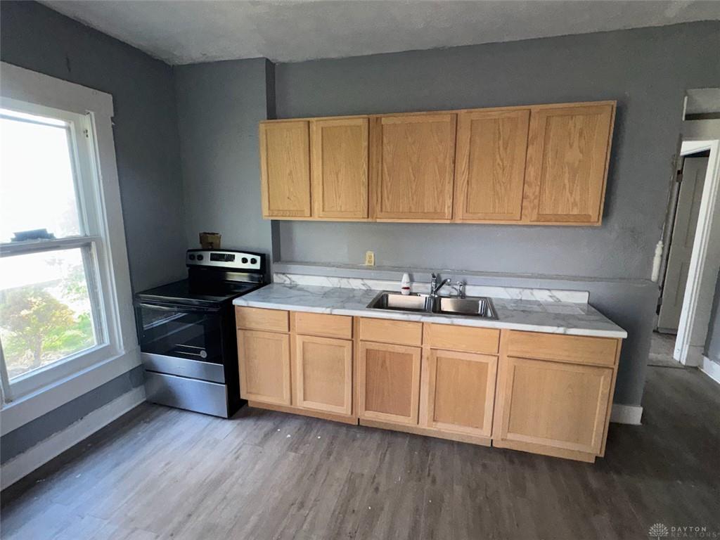 2100 Wayne Property Photo 2