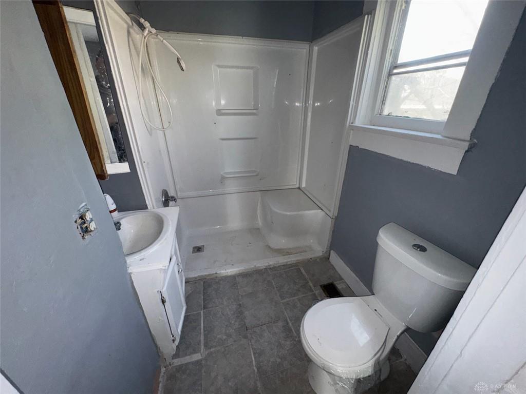 2100 Wayne Property Photo 6