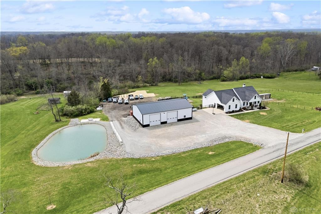 1158 Pyle Property Photo 3
