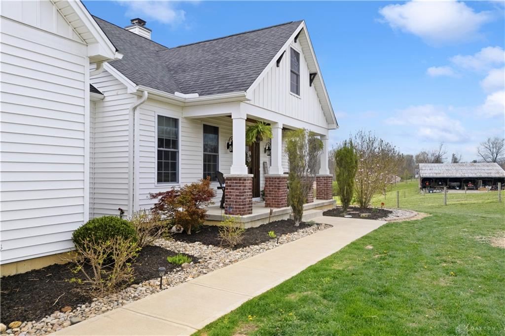 1158 Pyle Property Photo 6