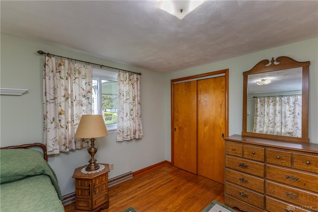 305 Sharon Property Photo 29