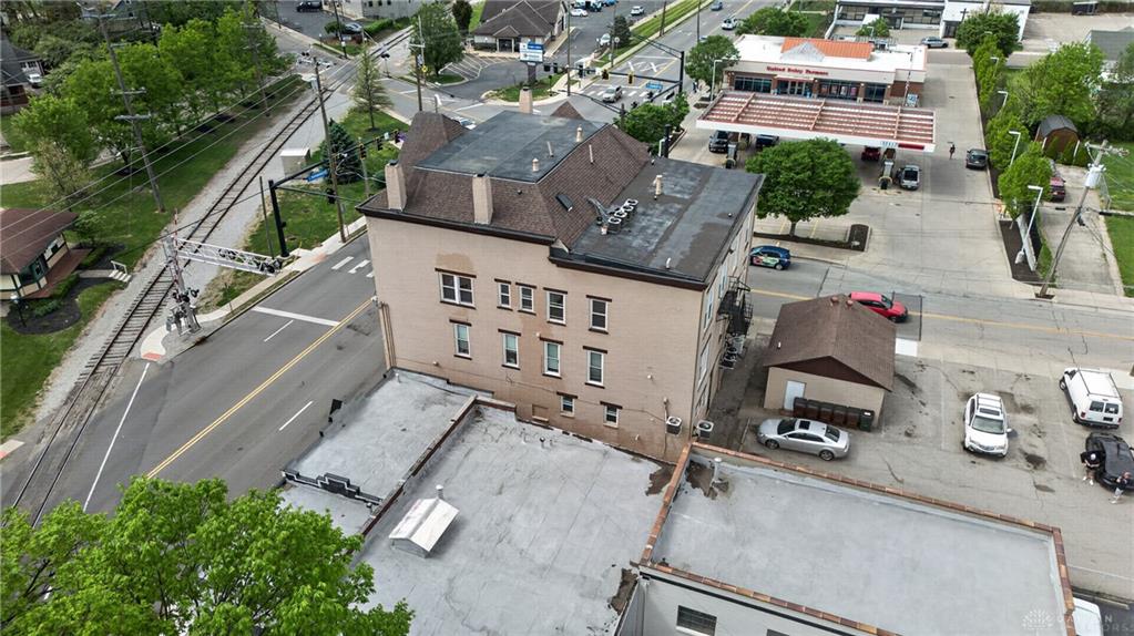 7045-7049 Montgomery Property Photo 8
