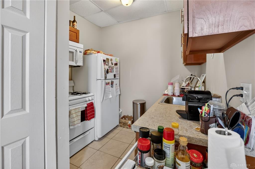 7045-7049 Montgomery Property Photo 33