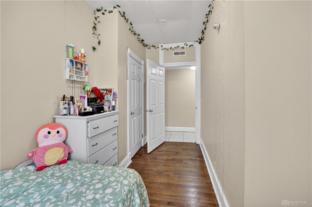 7045-7049 Montgomery Property Photo 50