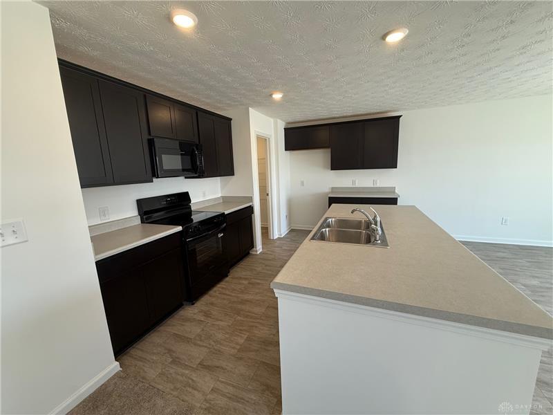 4005 Chakeres Property Photo 6