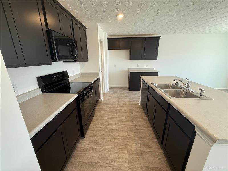 4005 Chakeres Property Photo 7