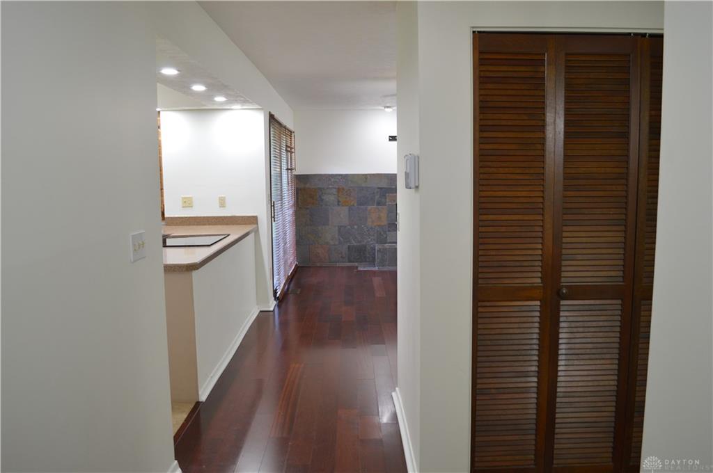 1280 Kentshire Property Photo 4