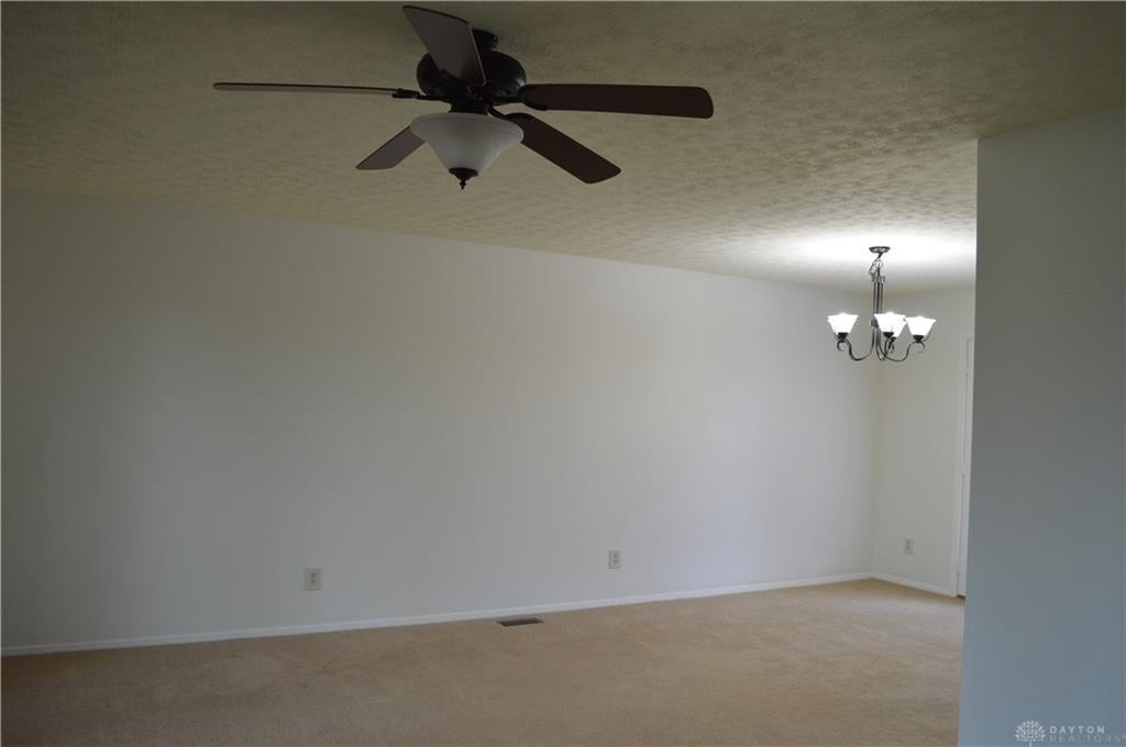 1280 Kentshire Property Photo 6