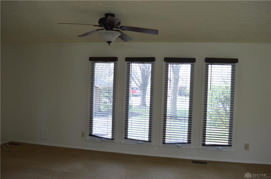 1280 Kentshire Property Photo 7