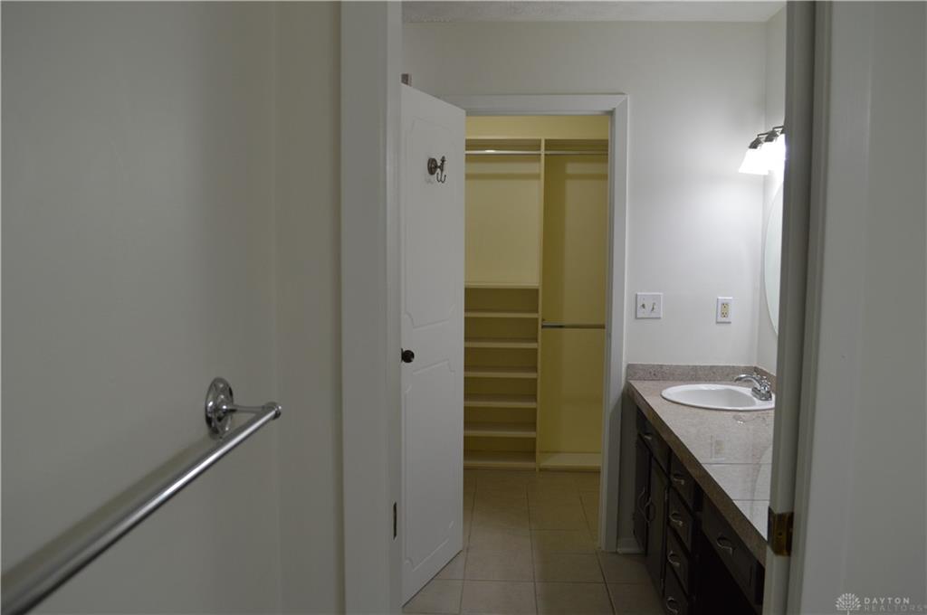 1280 Kentshire Property Photo 14