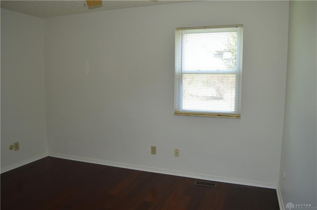 1280 Kentshire Property Photo 27