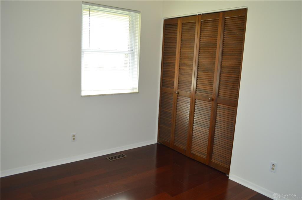 1280 Kentshire Property Photo 30