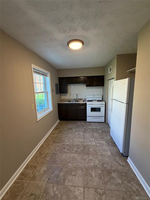 213 South Property Photo 6