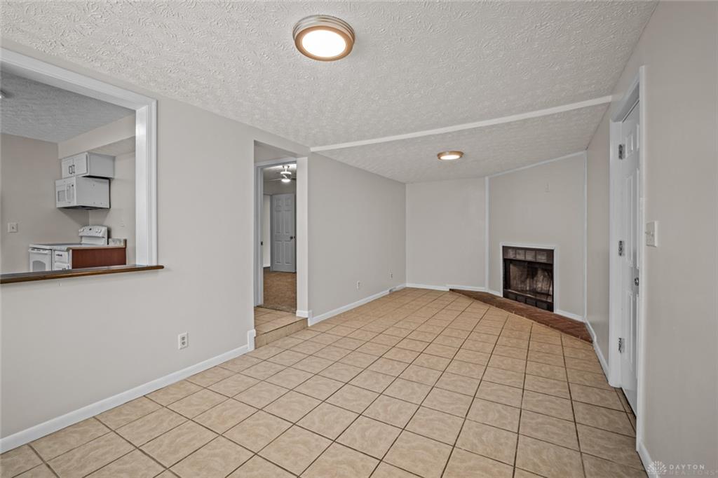 620 S Elm Property Photo 17