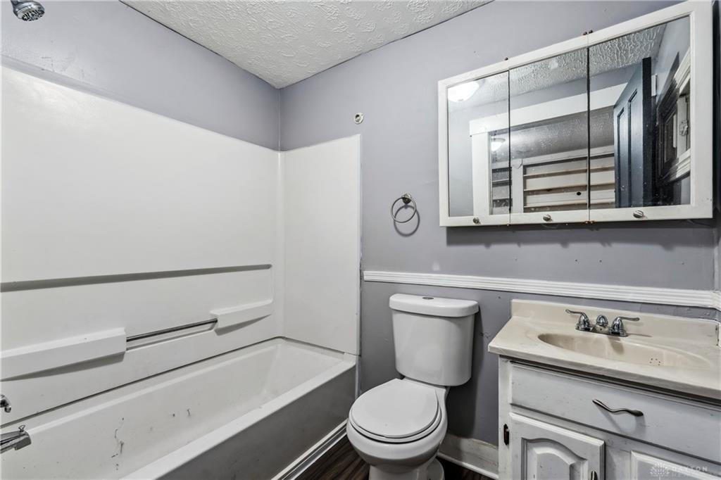 78 Vincent Property Photo 17