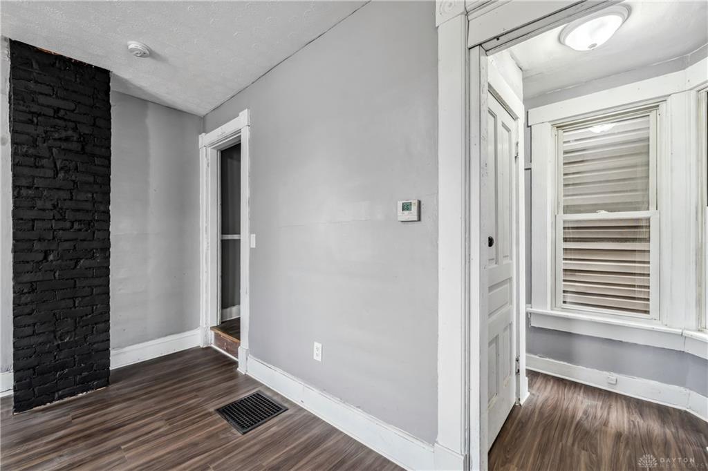 78 Vincent Property Photo 19