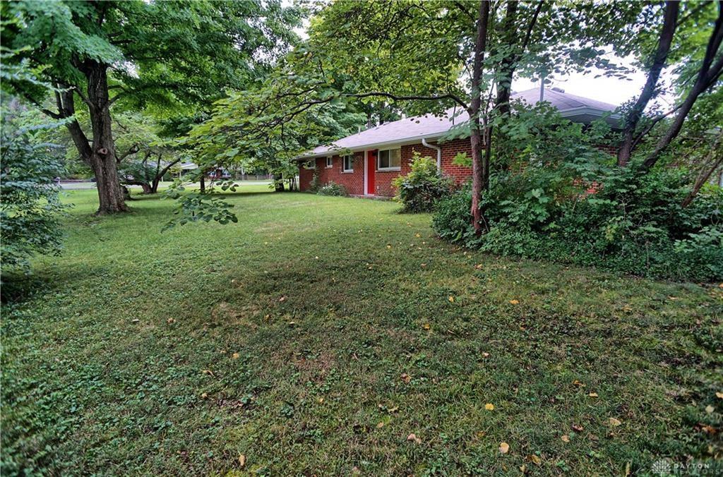 110 W Spring Valley Property Photo 13