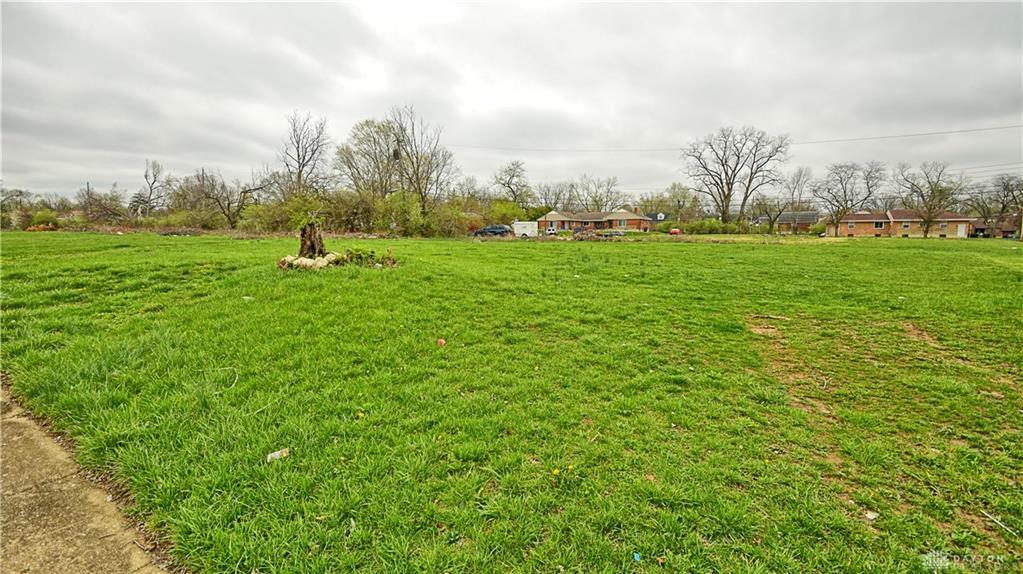 3644 Karwin 3638 Property Photo 2