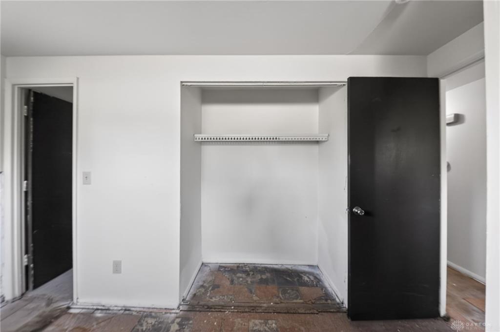 6051 Longford Property Photo 15
