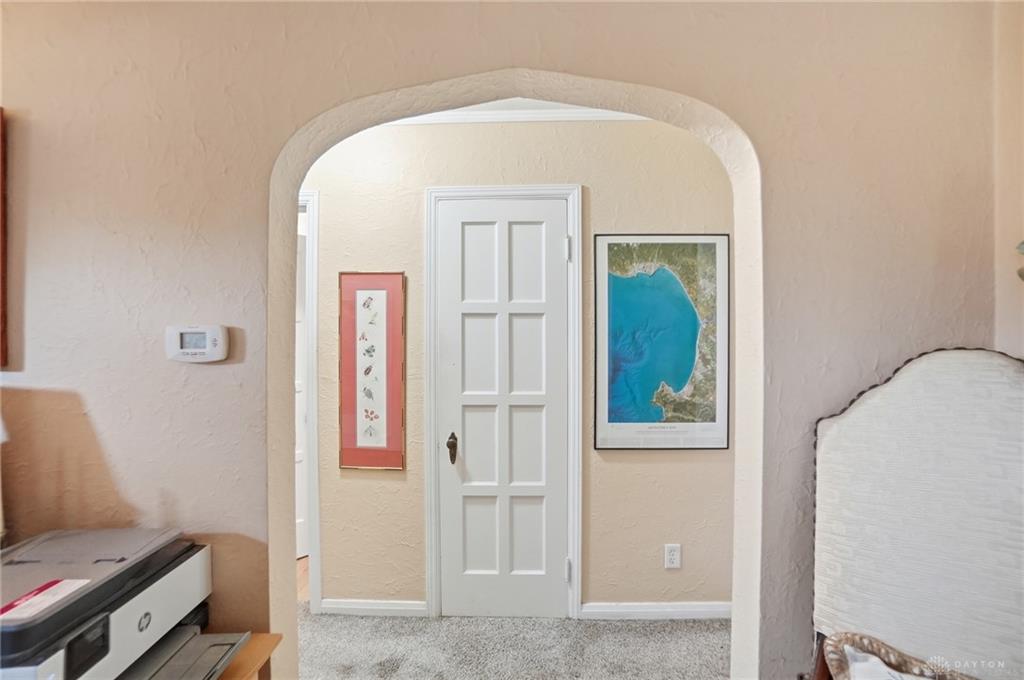 225 Cushing Property Photo 8