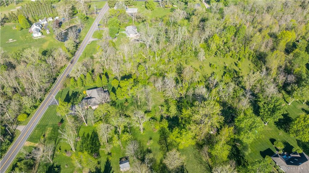 495 Clinton Property Photo 4