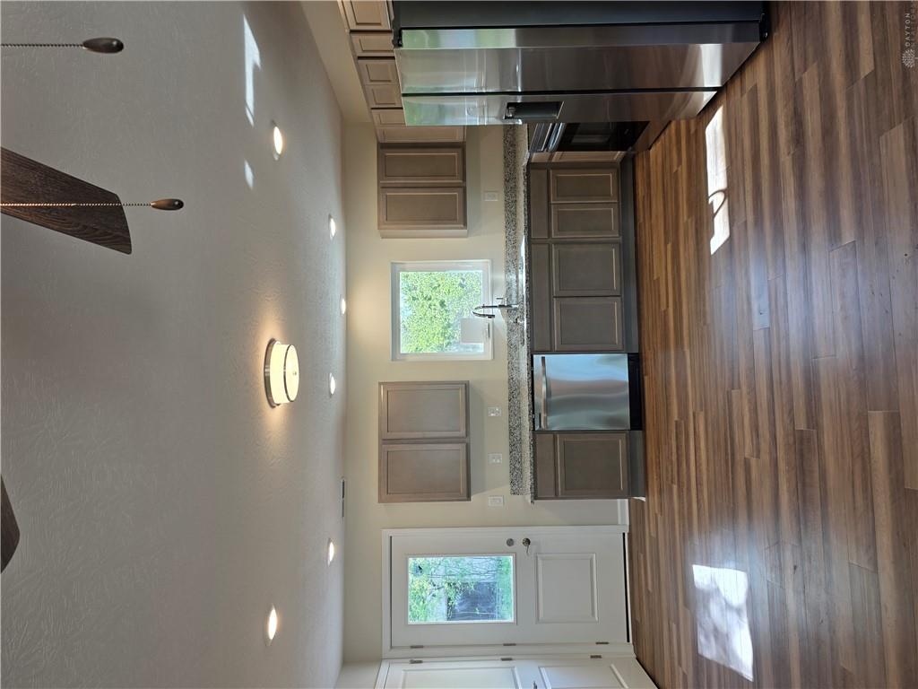 1621 Azalea Property Photo 3