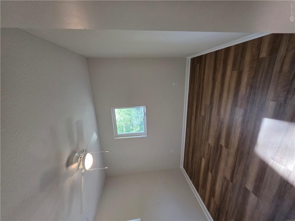 1621 Azalea Property Photo 12