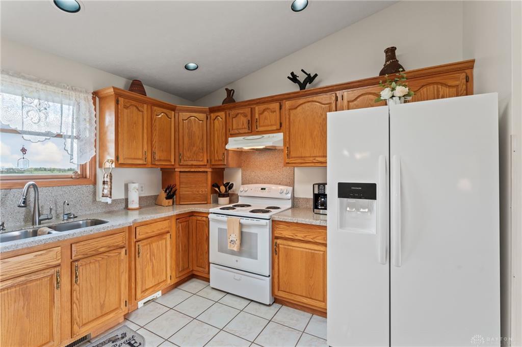 7855 N Brad Bloomer Property Photo 27