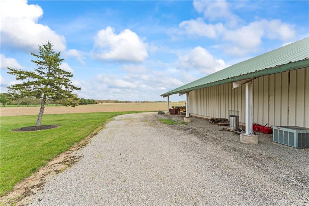 7855 N Brad Bloomer Property Photo 78