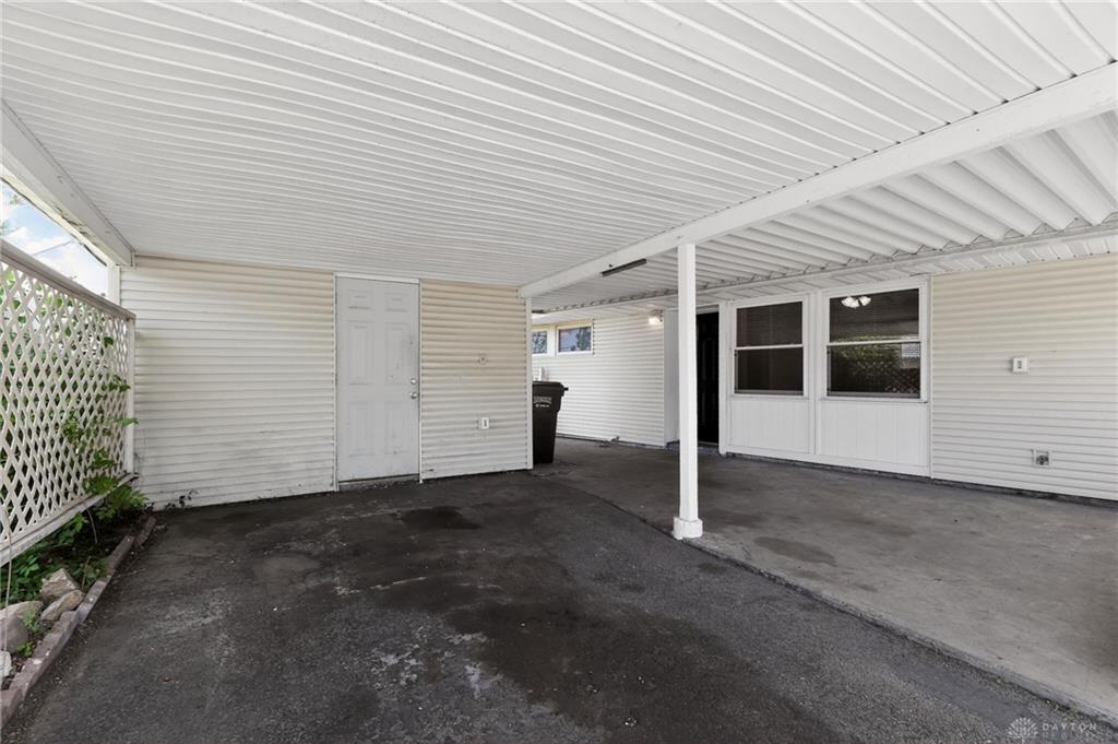 5093 Bayside Property Photo 4