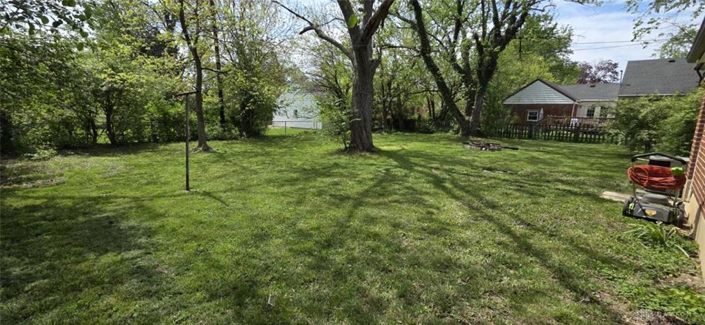 804 E Stroop Property Photo 4