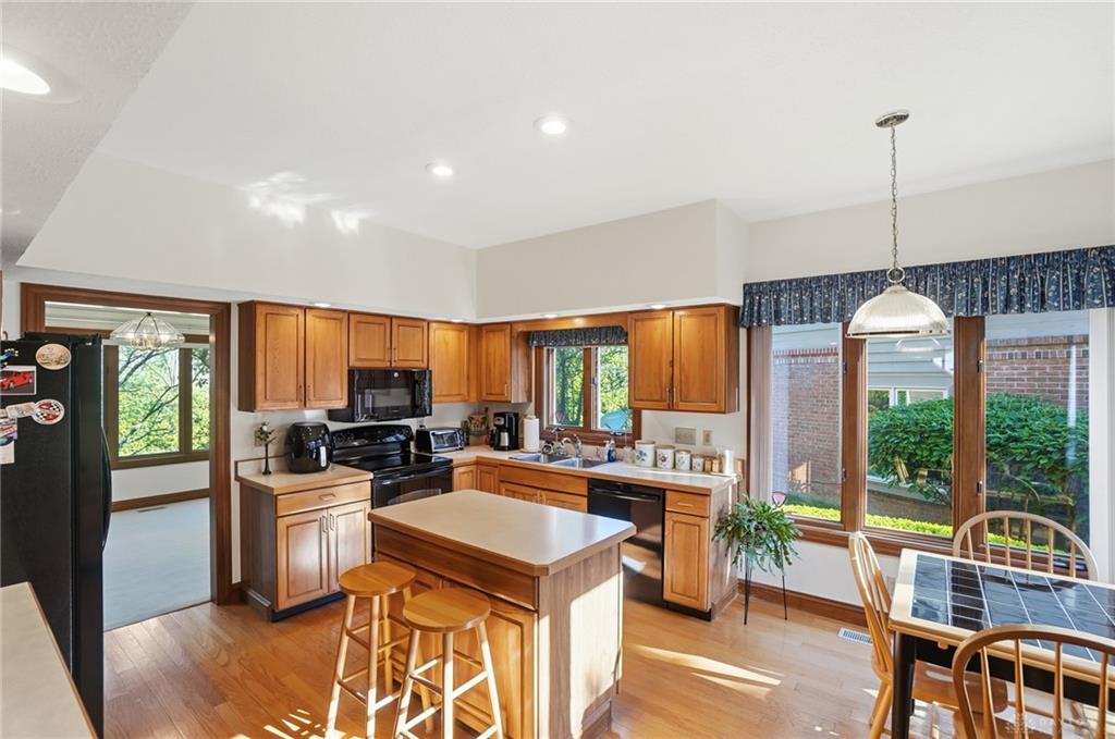 861 Timberlake Property Photo 11
