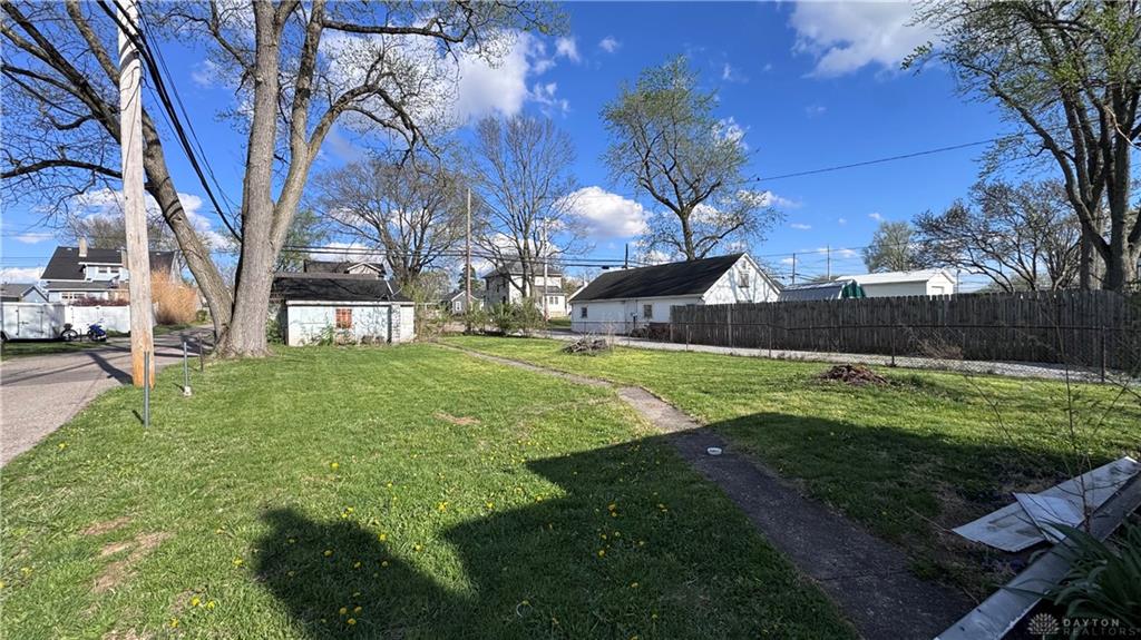 831 S Market Property Photo 10