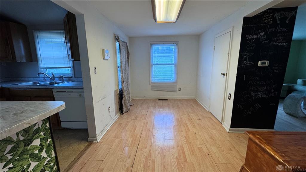 831 S Market Property Photo 16