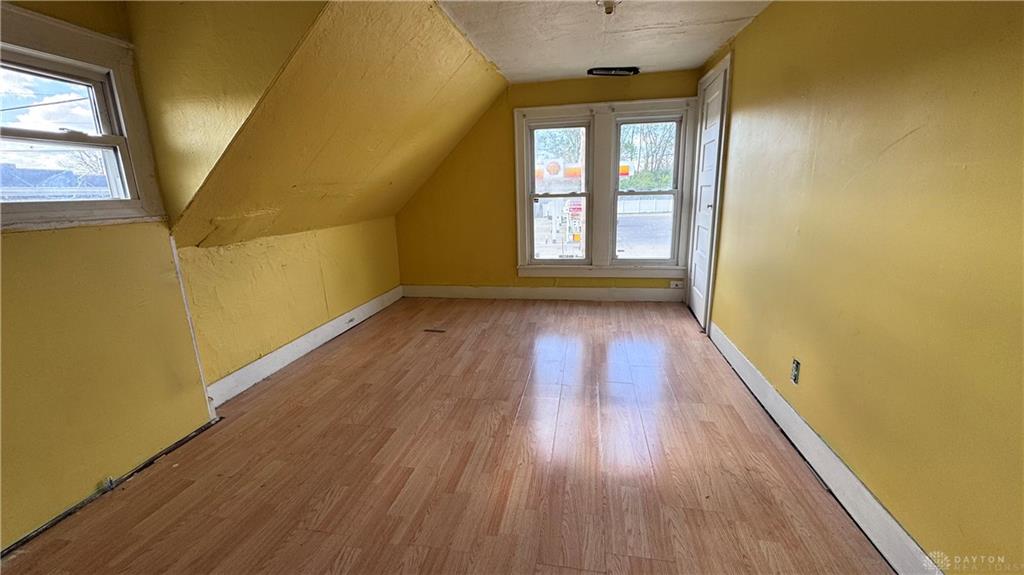 831 S Market Property Photo 23