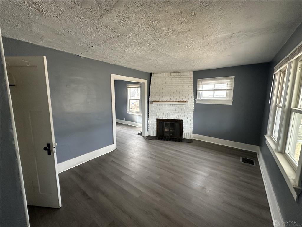 510 W Fairview Property Photo 4