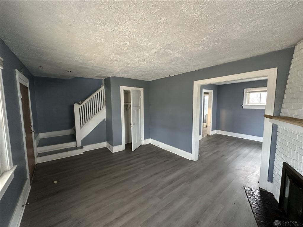 510 W Fairview Property Photo 7