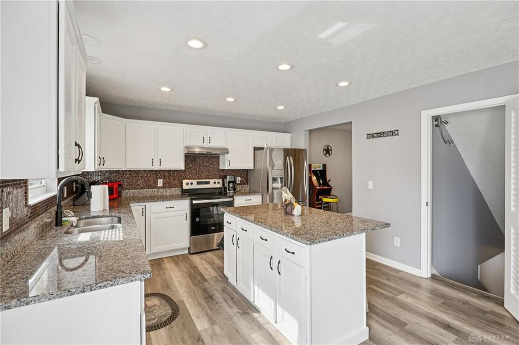 4012 Atha Property Photo 10