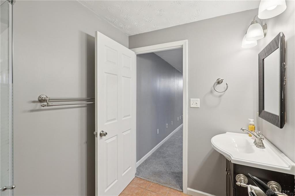 4012 Atha Property Photo 38