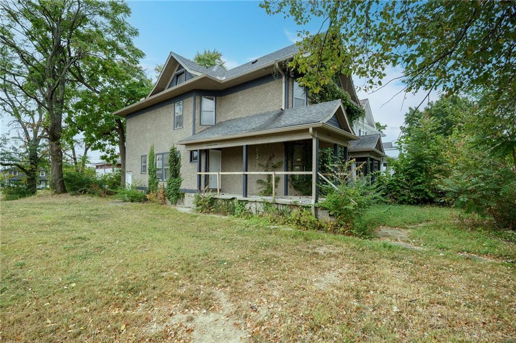 910 Harvard 908 Property Photo 3