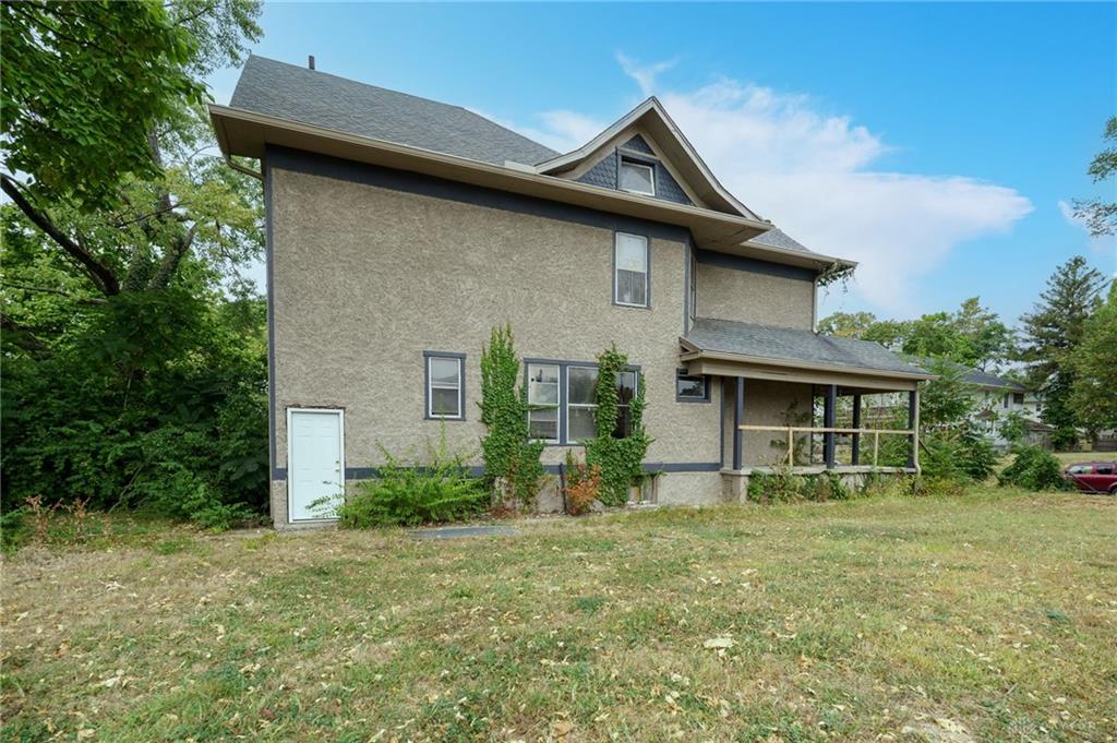 910 Harvard 908 Property Photo 4