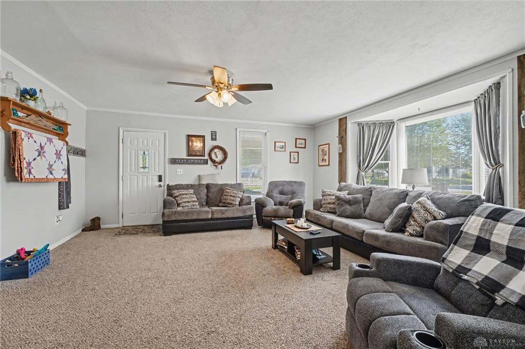 401 Main Property Photo 8