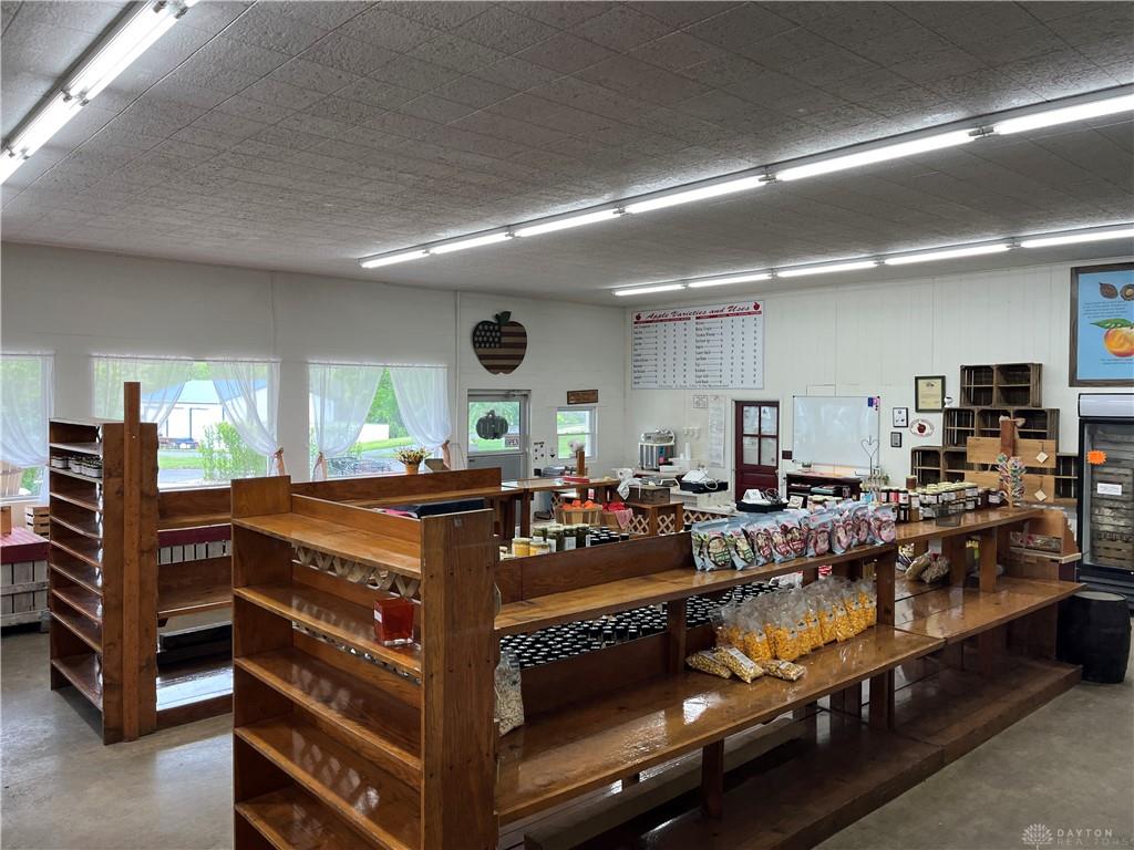 9319 Wesler Property Photo 44