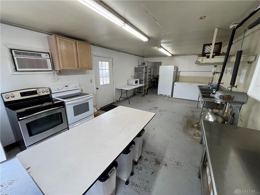 9319 Wesler Property Photo 48