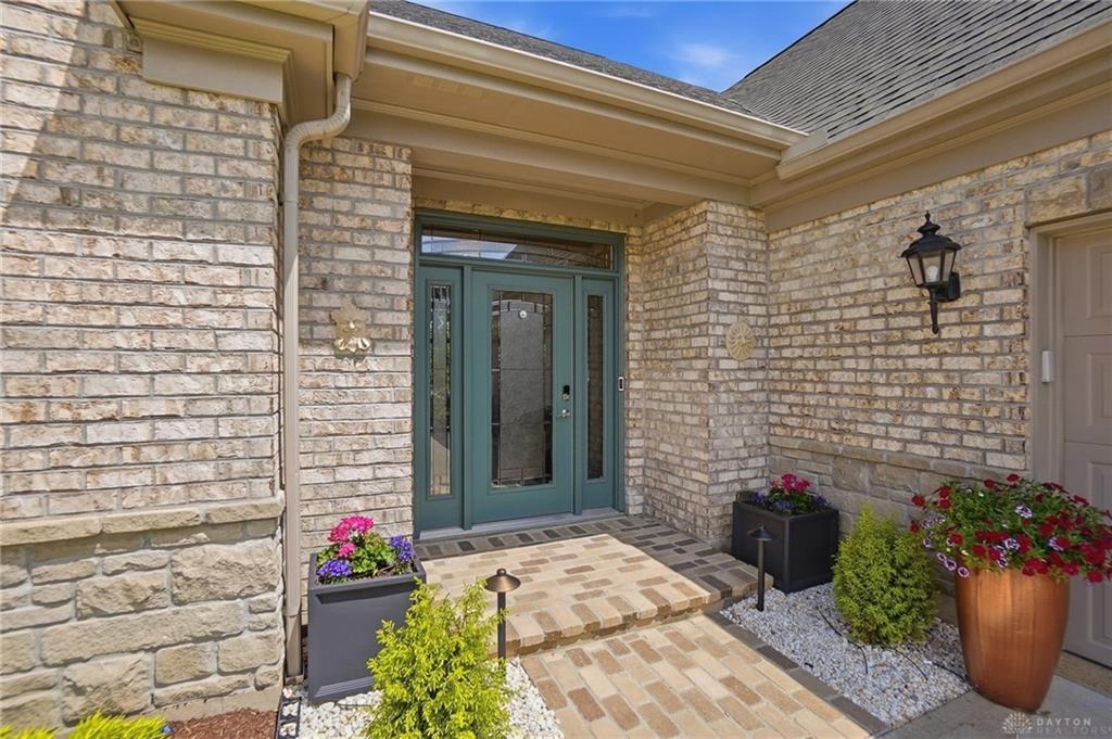 2370 Spring Rose Property Photo 3