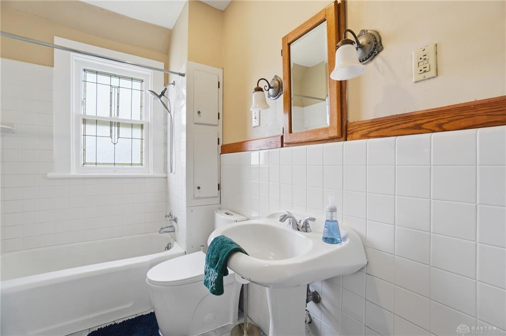 3 E Xenia Property Photo 49
